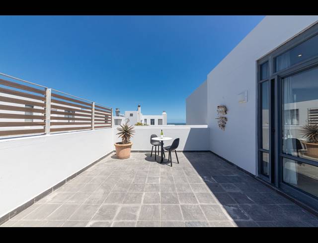 1 BEDROOM APARTMENT FOR SALE IN BIG BAY